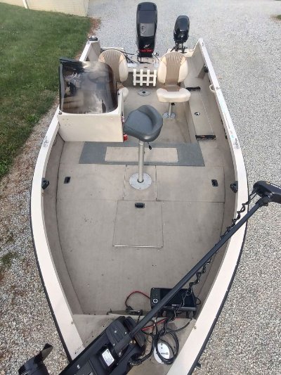 2000 Crestliner Fish Hawk 1750 18 ft | Lake Erie