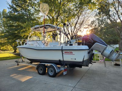 2007 Boston Whaler 235 Conquest 23 ft | Lake Erie